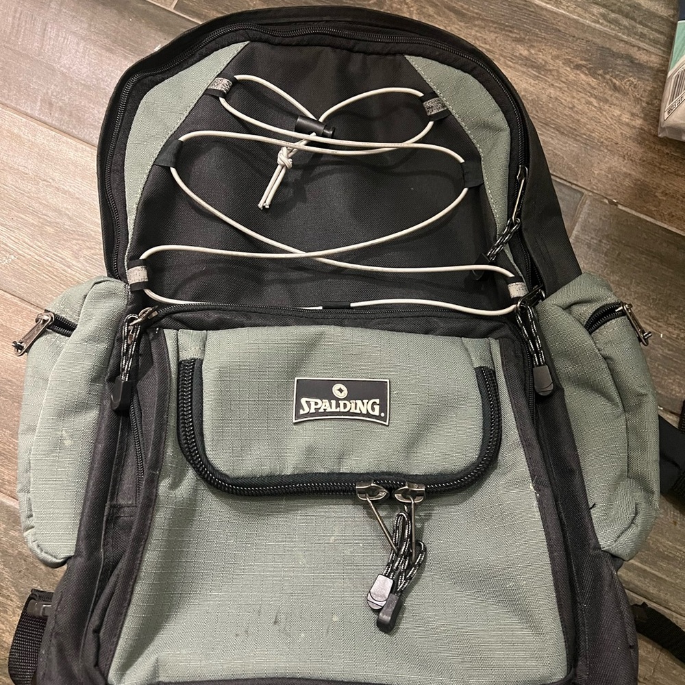 Spalding Black and Gray Athletic rolling Backpack.perfect for travel